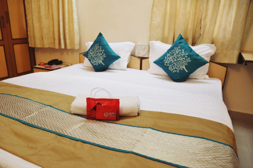 Oyo 946 Royce Studio Hotel