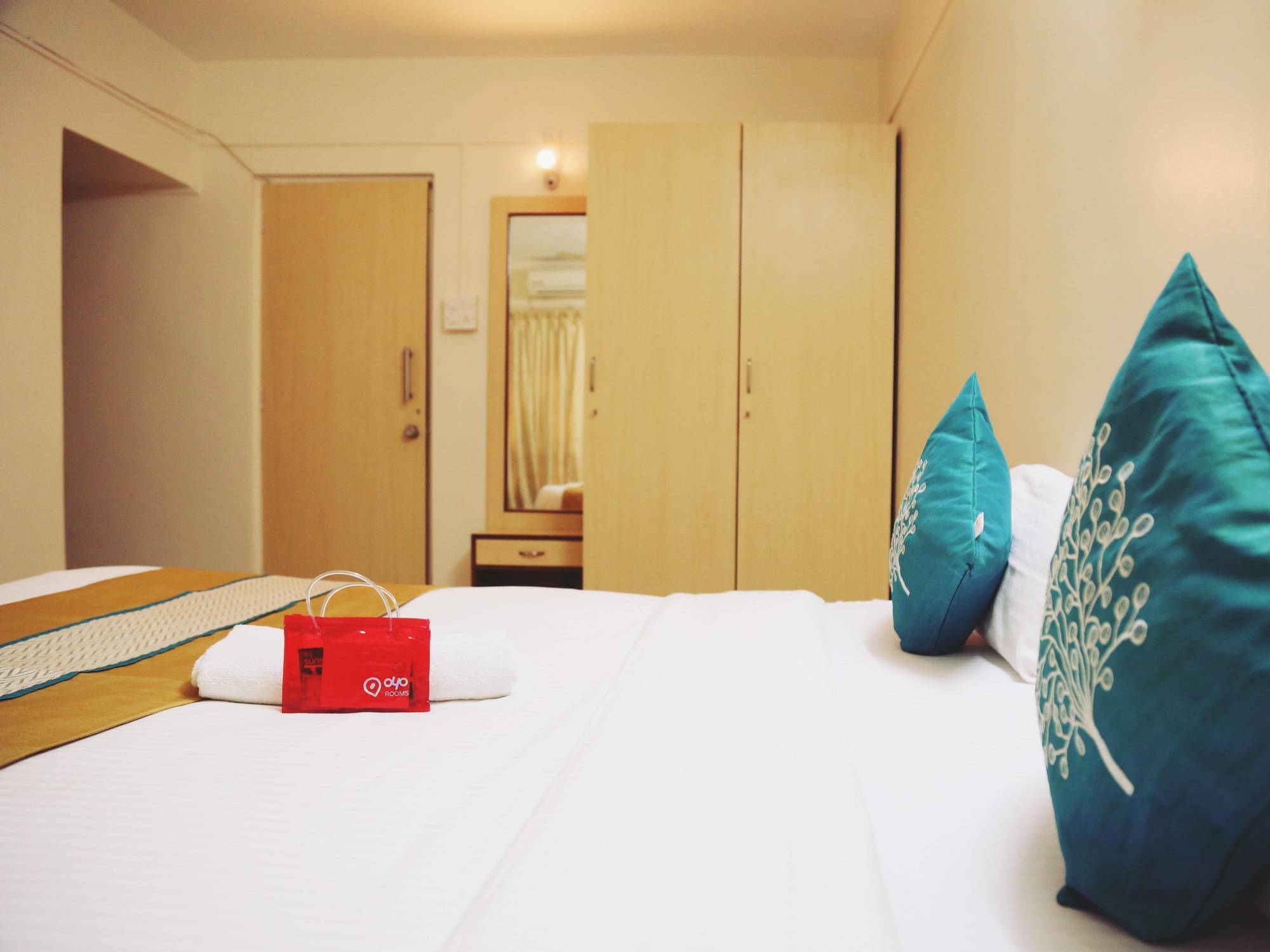 Hotel Oyo 946 Royce Studio 3*